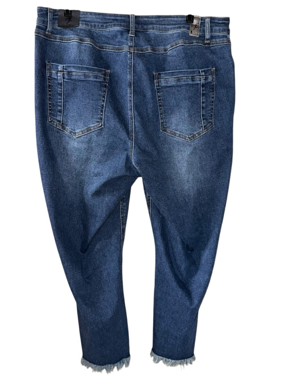Poetic Justice Curvy Fit Mid Rise Cropped Jeans Frayed High Low Step Hem 18 NWT - Picture 4 of 15